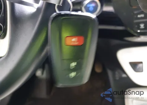 2017 Toyota Prius Four из США, поврежденный, VIN JTDKARFU3H3044900